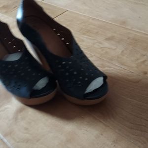 Lucky Brand size 10 black. Never worn